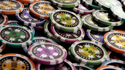 Gewinnbringender Einsatz der HZD: das Spielersperrystem OASIS Mehrere Stapel verschieden farbiger Poker-Chips